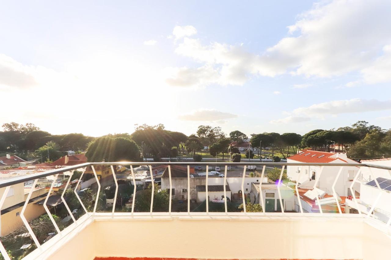 Espectacular Apartamento Na Praia A 20 Min De Lisboa Costa da Caparica Bagian luar foto